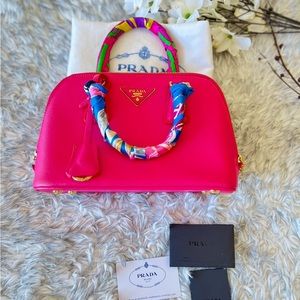 Prada Small Saffiano Promenade in Pink